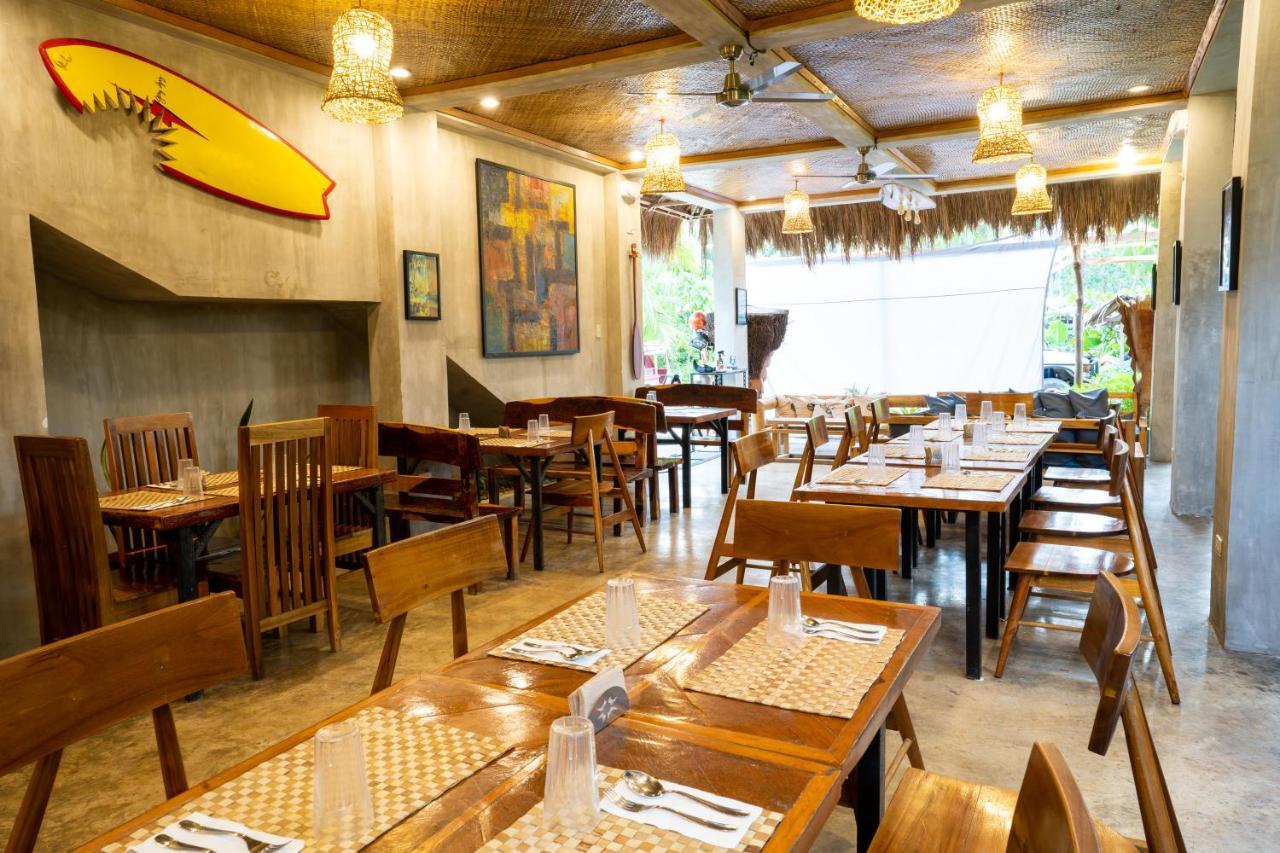 Haole Surf Hostel General Luna  Zewnętrze zdjęcie